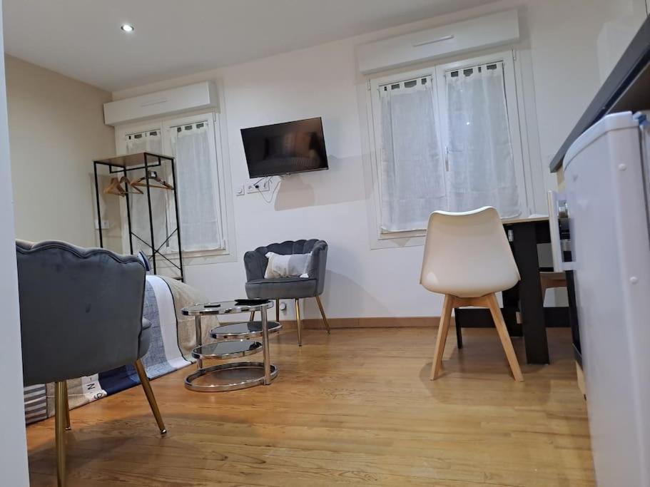 Apartmán 24H Course/Moto/ Oasis / Antares Le Mans Exteriér fotografie